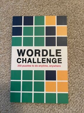 Wordle Challenge Puzzle Book — Green & Yellow Edition